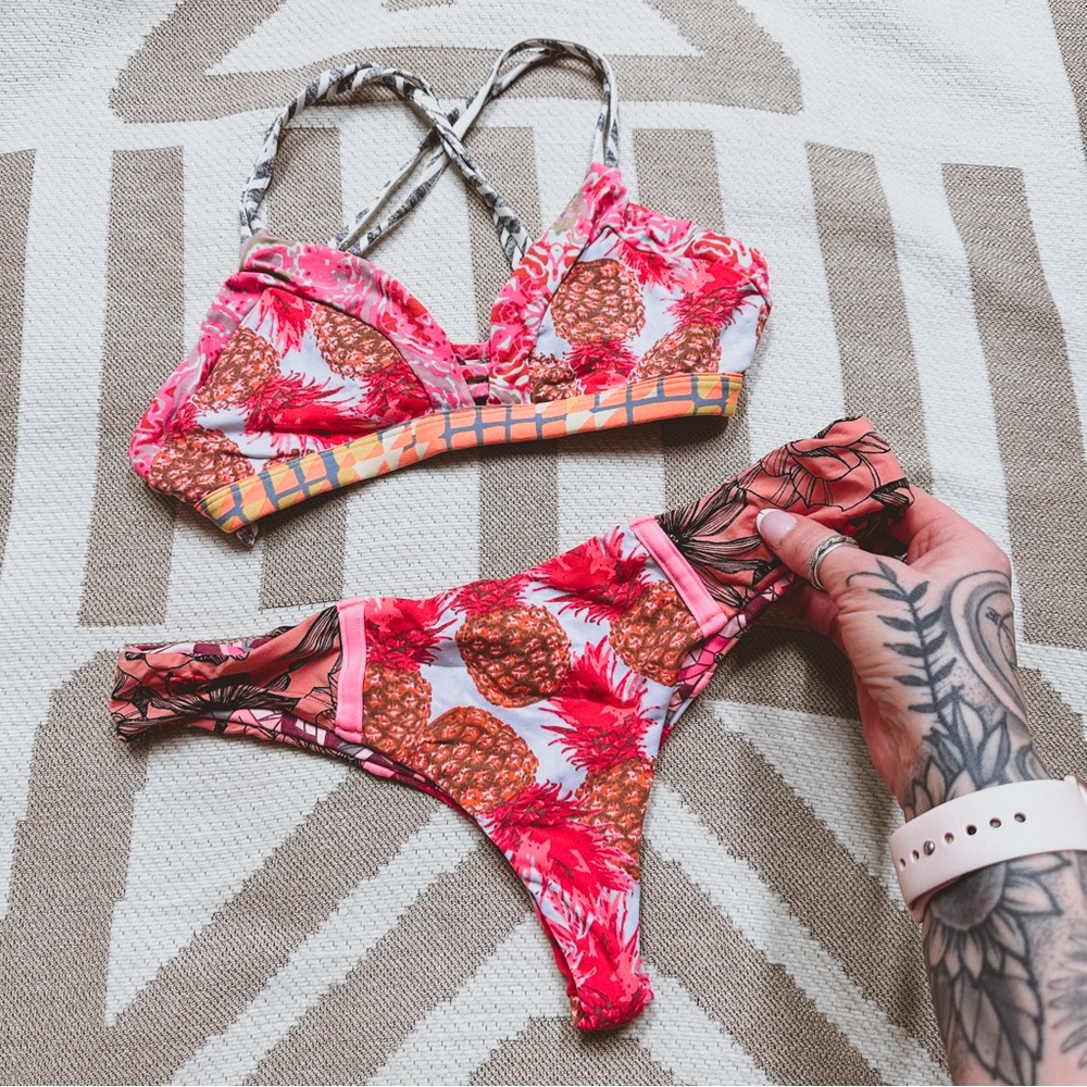 Maaji set pineapple pink 4 way reversible thong strappy back bikini S